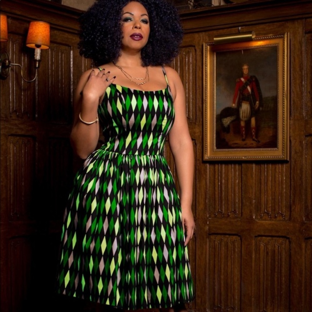 Pinup cloture harlequin house Jenny